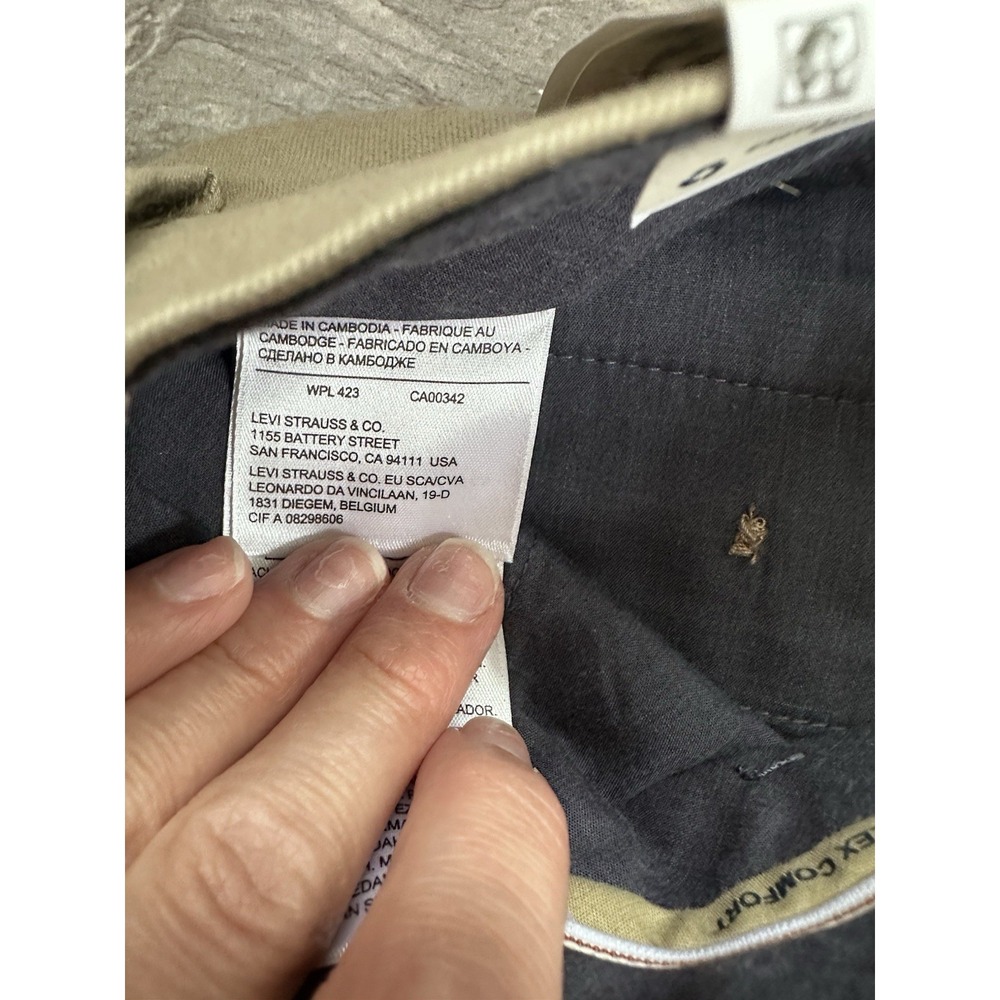 Dockers Signature Khaki Relaxed Fit Pleated Pants Men's 38x29 NWT Beige - Picture 6 of 8